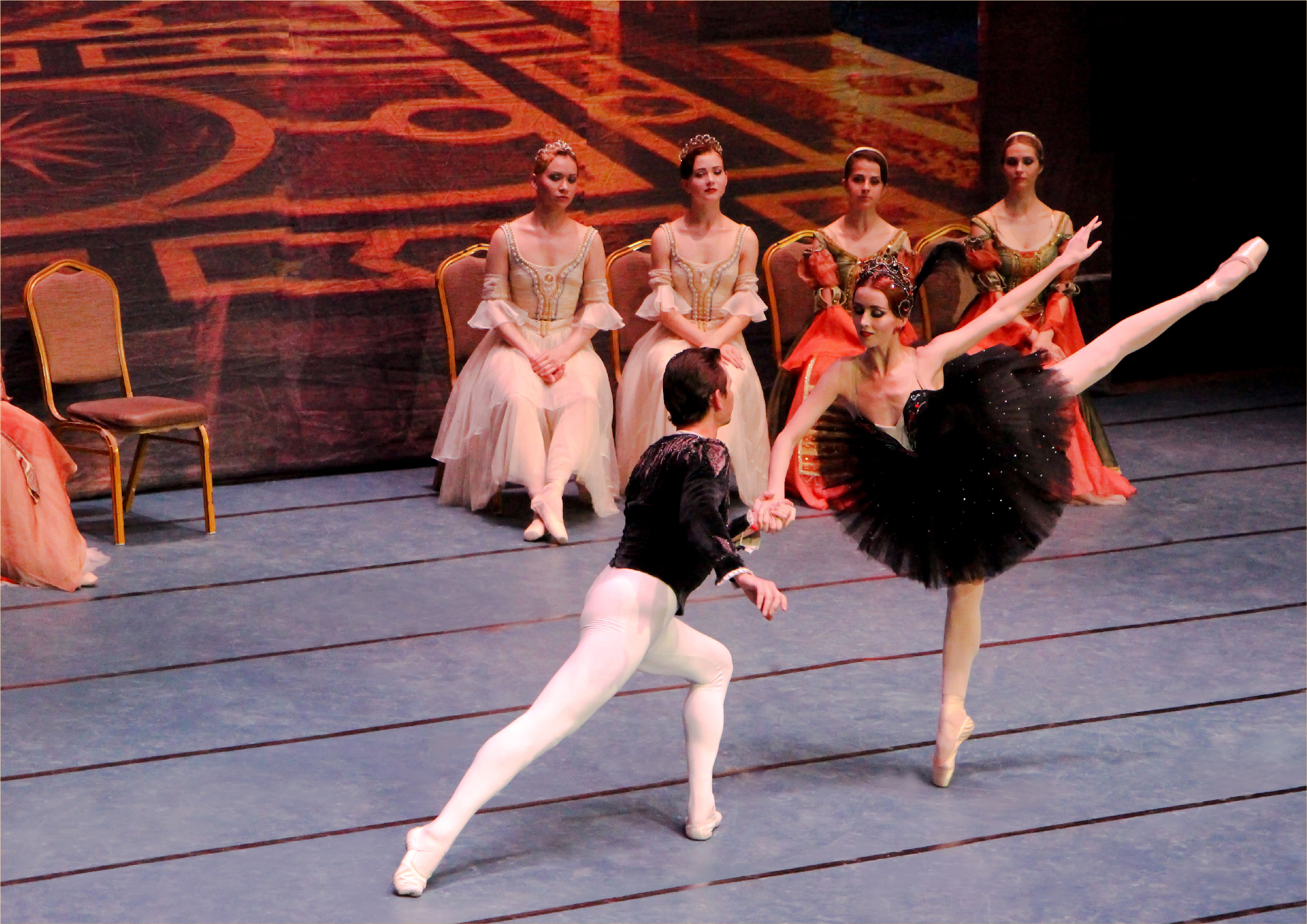 1564557184317648.jpg 剧照挑选-添加LOGO-02-02.jpg