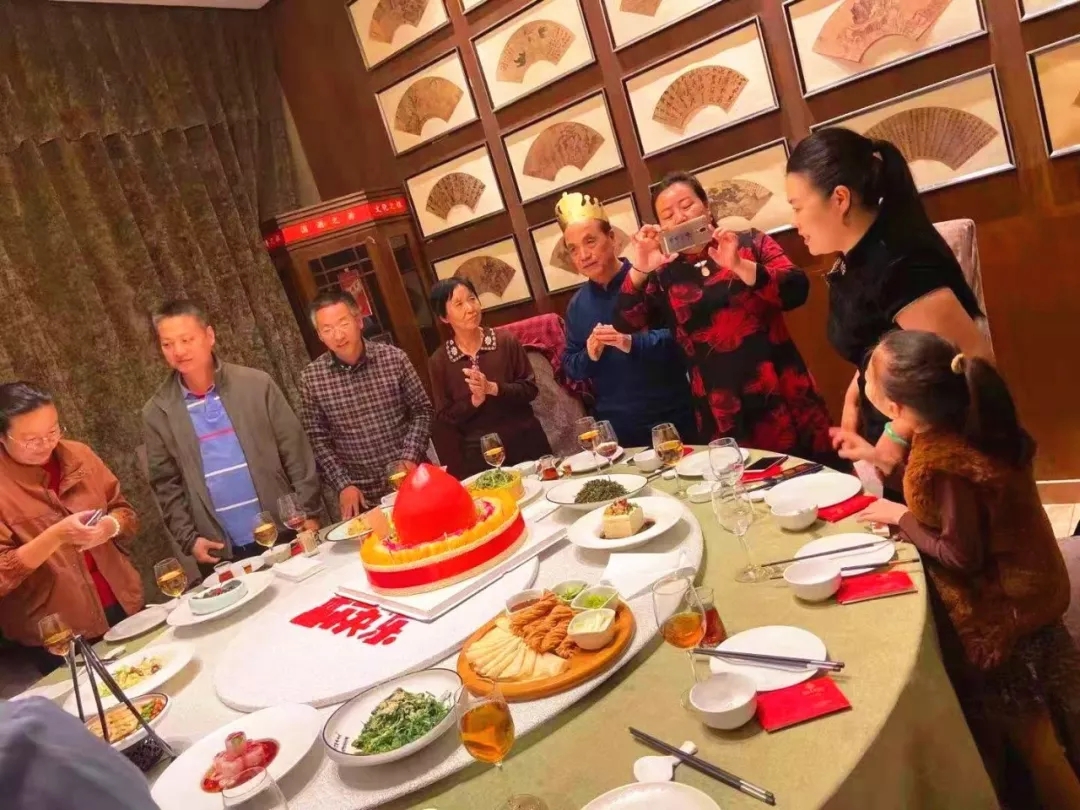 1571278652769280.jpg 3.webp (1).jpg