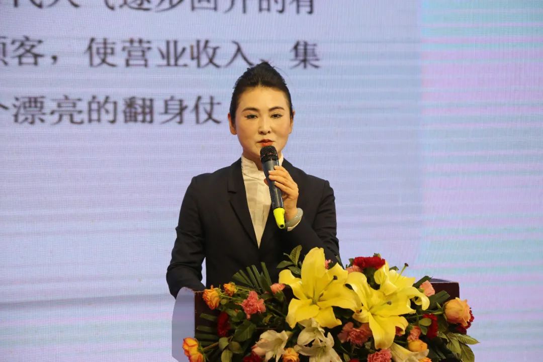 1675910679798621.jpg 年会3.jpg